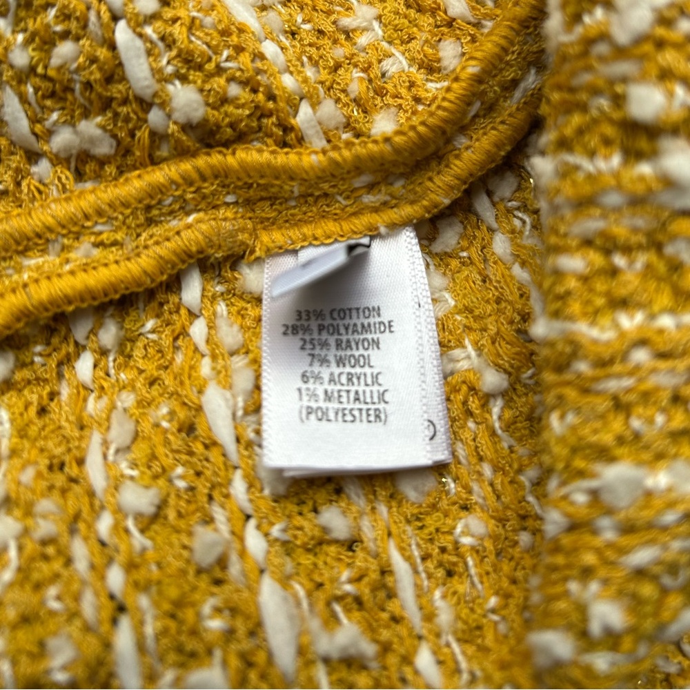 St. John’s Yellow Tweed Jacket - Picture 6 of 12